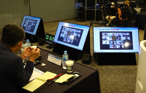 최종경연은 코로나19의 장기화로 인해 현장 참여인원을 최소화 하고 비대면 방식을 활용한 온라인 생중계를 진행했다. (사진제공=한국물포럼)