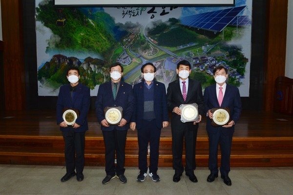 제15회 자랑스러운 봉화군민상 5인 수상 /사진제공=봉화군