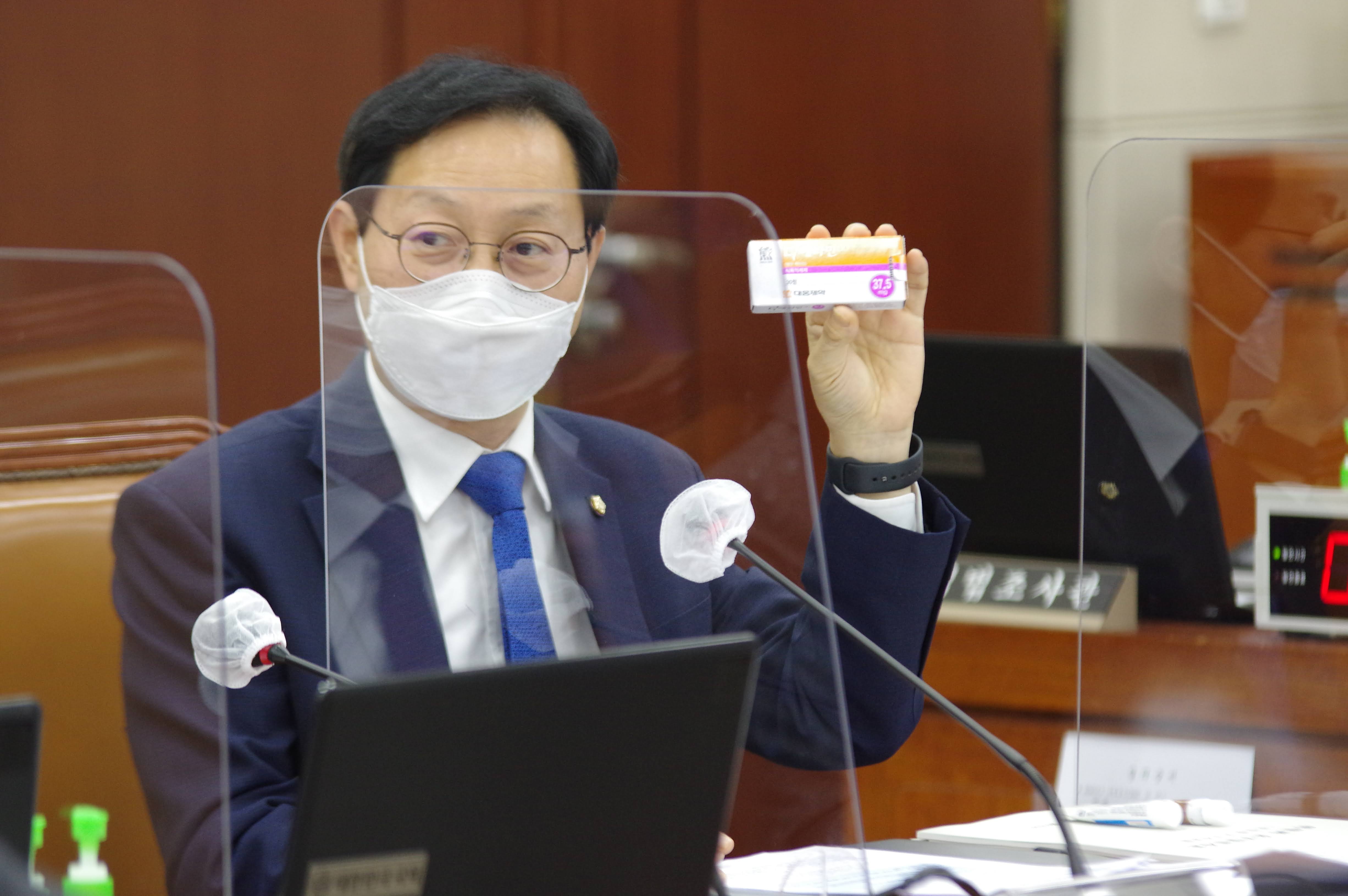 김성주 의원은 “불법 사무장병원으로 인한 부작용과 피해가 고스란히 국민 몫이 되는 일을 더 이상 반복해서는 안 된다”라고 밝혔다.