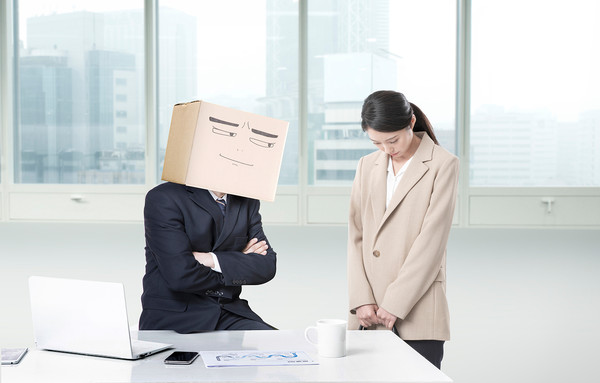 직장 내 성희롱에 대해서는 설문조사 참여자 중 3.8%가 본인이 피해를 경험했고, 7.5%는 동료의 피해를 보거나 들었다고 응답했다.