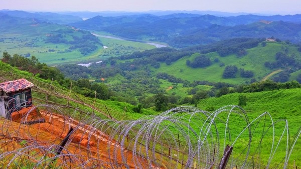 경기도 연천 태풍전망대에서 바라본 DMZ 일대 /사진출처=경기도