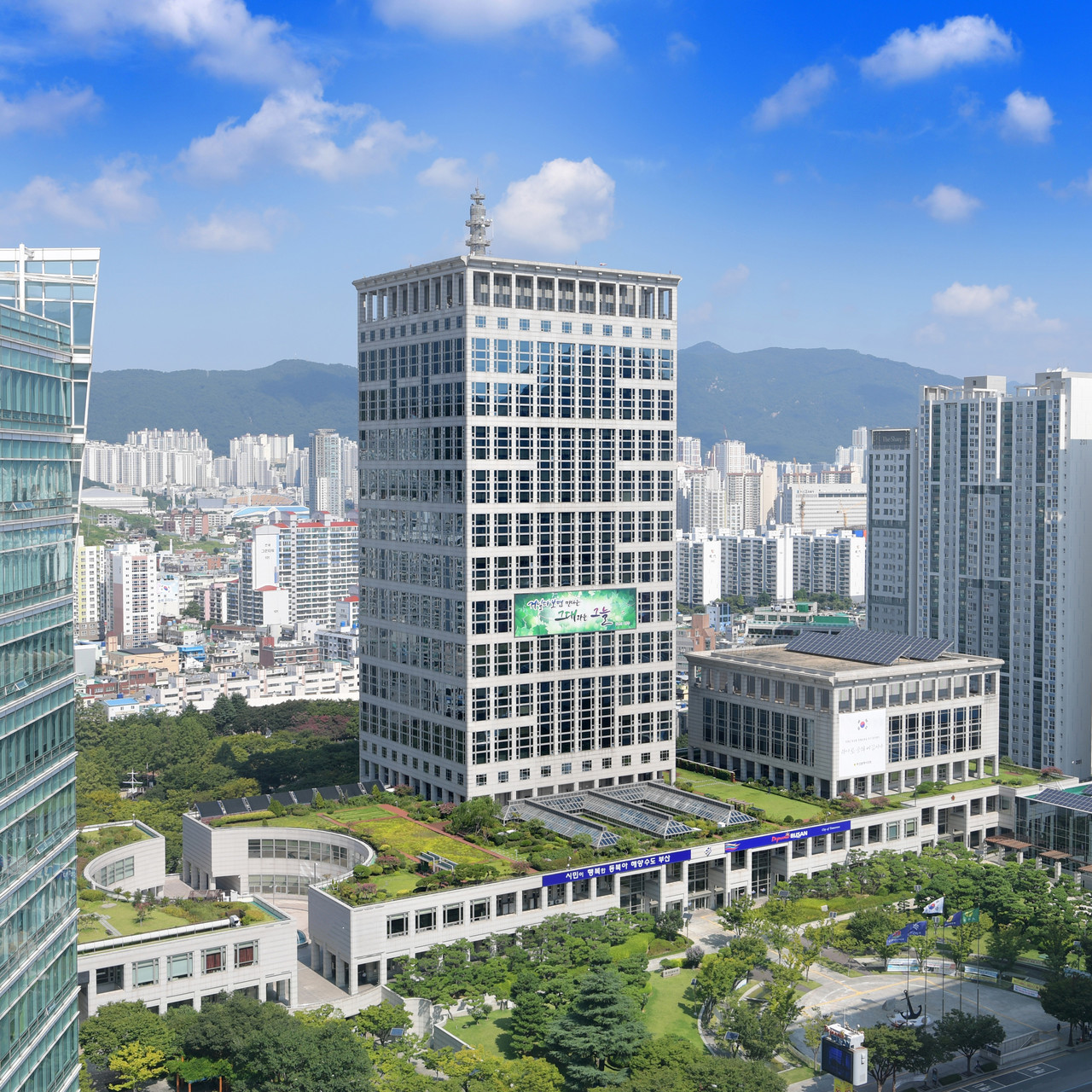 부산시청 전경 /사진제공=부산시