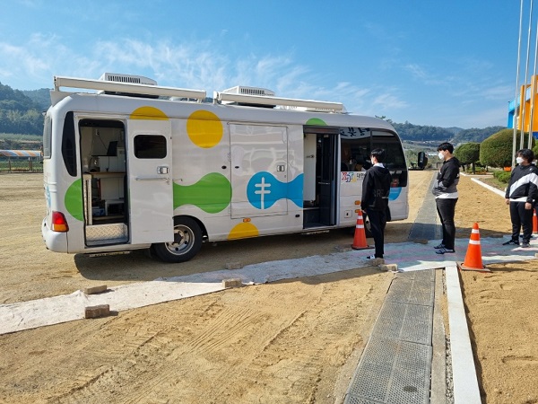 관내 중고등학생 무료 결핵검진 참여 학생들 /사진제공=영양군