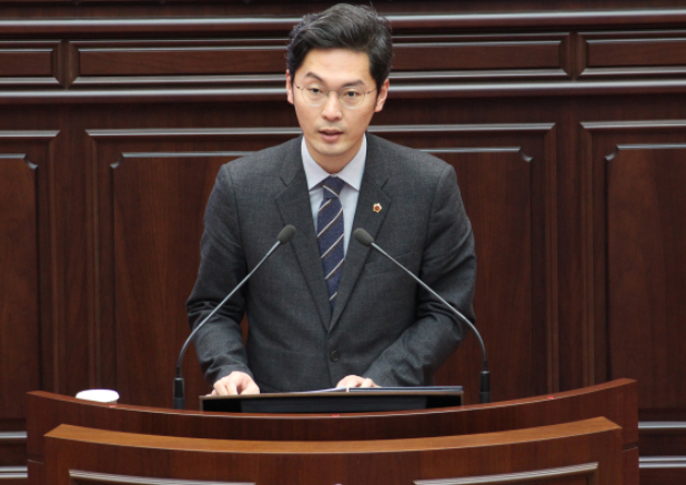 김태훈 시의원 /사진출처=부산시의회