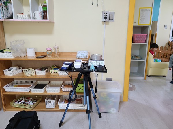 어린이집 실내 공기질 측정 장비 /사진제공=광명시 