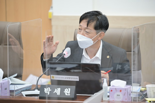 경기도의회 박세원 의원, 급식종사자들의 근무환경 개선 촉구 /사진제공=경기도의회