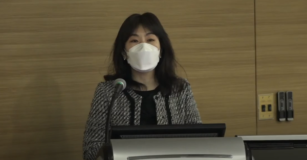 컨퍼런스에 참석해 발언하고 있는 이은영 소비자권리찾기시민연대 대표 /사진=온라인 캡처