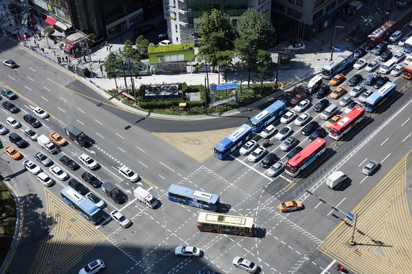 산업통상자원부는 내년도 자동차 분야 예산 총 4709억원을 받아들었다.