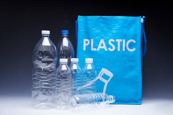 한국은 전 세계 1인당 일회용 플라스틱 폐기물 배출량에서 호주, 미국에 이어 3위라는 연구 결과가 나왔을 만큼 플라스틱 활용도가 높다.