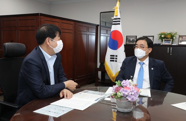 구윤철 국무조정실장 면담  /사진제공=창원시 