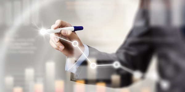 디지털뉴딜 추진성과를 토대로 사회 전반에 걸쳐 데이터·네트워크·인공지능(D.N.A.) 기반의 디지털경제 전환을 촉진한다.