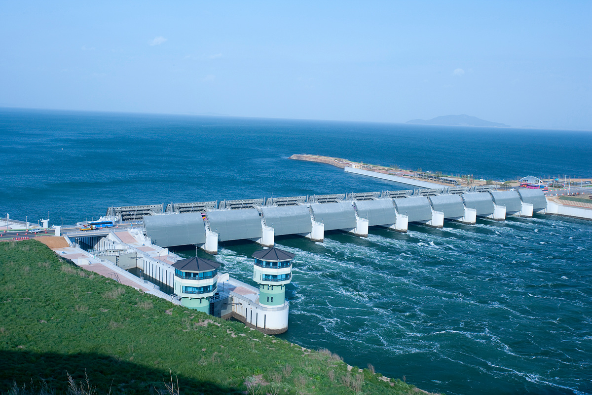 정부는 2001년 새만금 수질개선사업을 시작하면서 2011년이면 수질개선목표를 달성할 수 있다고 장담했지만 수질개선에 실패했다.