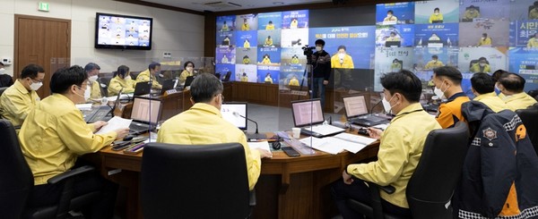 설 연휴 종합대책 관련 부단체장 영상회의 (사진제공=경기도)