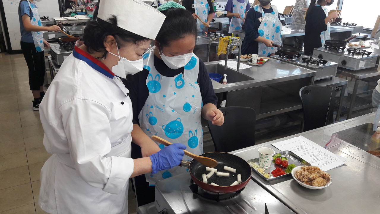 요리프로그램 진행 현장 /사진제공=부산시교육청