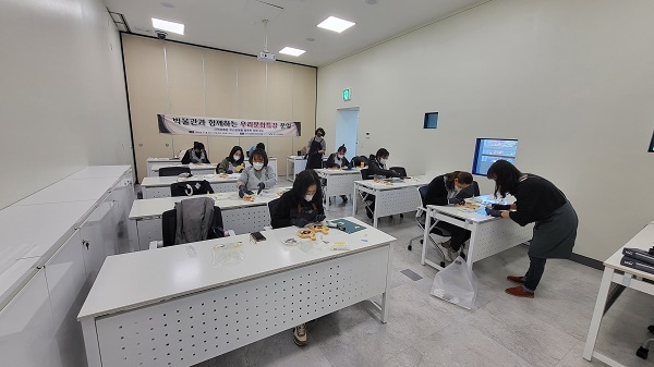 우리문화특강 교육 참가자들/ 사진제공=경산시