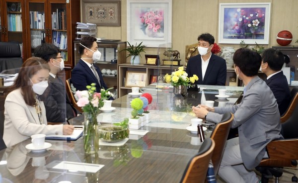 의약단체장협의회와 간담회 개최 /사진제공=수원시의회