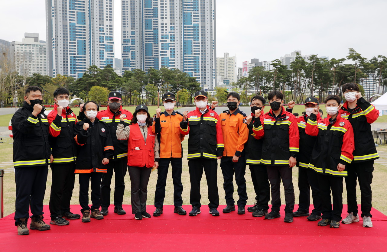 최우수 받은 어린이대공원사업소 산불진화대 /사진제공=부산시설공단