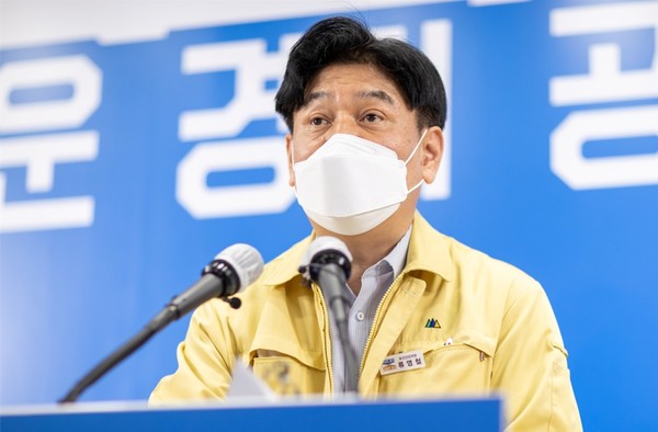 류영철 보건건강국장 코로나19 정례 기자회견 /사진제공=경기도