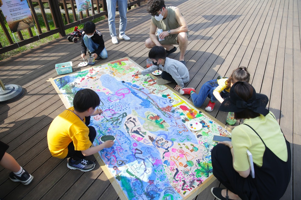 회동호 예술놀이터 행사 현장 /사진제공=부산금정구청