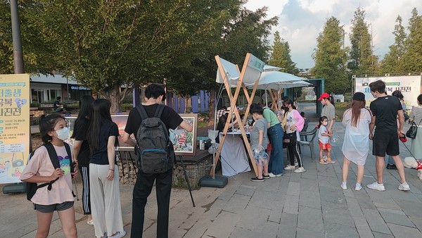 화성시, 세계 인구의 날 기념 저출생 극복 사진전을 개최했다 /사진제공=화성시청