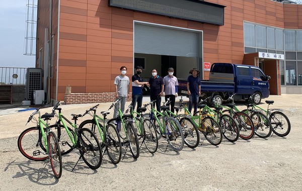 풍도 어촌계에 기부된 불용 자전거의 재탄생 /사진제공=안산시