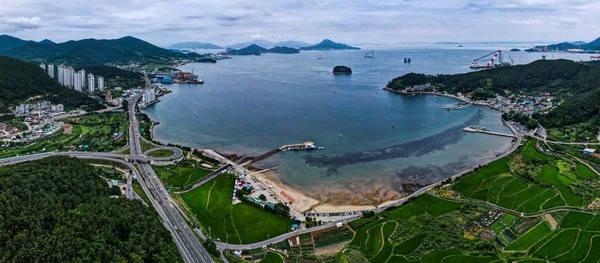 거제 사곡만 드론 이미지 /사진=한국내셔널트러스트