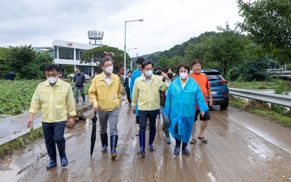 김동연 경기도지사, 고기동 침수 현장 점검 /사진제공=경기도