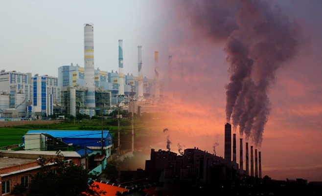 전문가들은 지금의 사회적 대화로는 탈석탄 과정의 정의로운 전환을 불러올 수 없다는 목소리를 내고 있다. 사진은 경남 하동 화력발전소 인근 명덕마을 /사진출처=환경정의