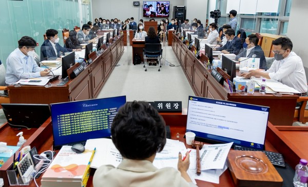 교육기획위, 제1회 추경예산 심의 /사진제공=경기도의회