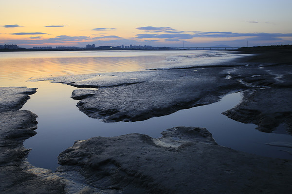 장항습지에서 바라본 노을 / 사진제공=고양시