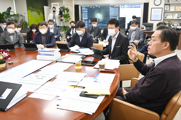이재준 수원시장 회의에서 발언 /제공=수원시