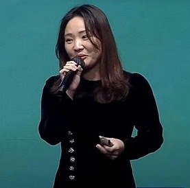 특별 강연을 하는 김가람 PD