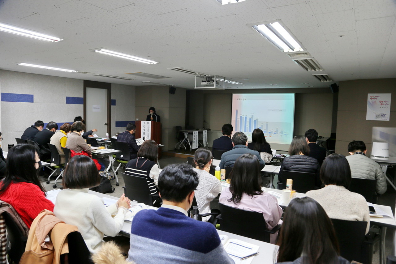 부산 복지실태조사 경과 및 결과 보고를 하는 최영화 선임연구원 /사진=권영길 기자