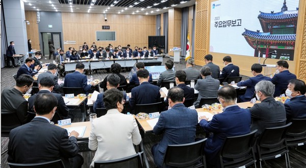 2023 주요업무보고회 열어 시민들과 함께 공유 /사진제공=수원시