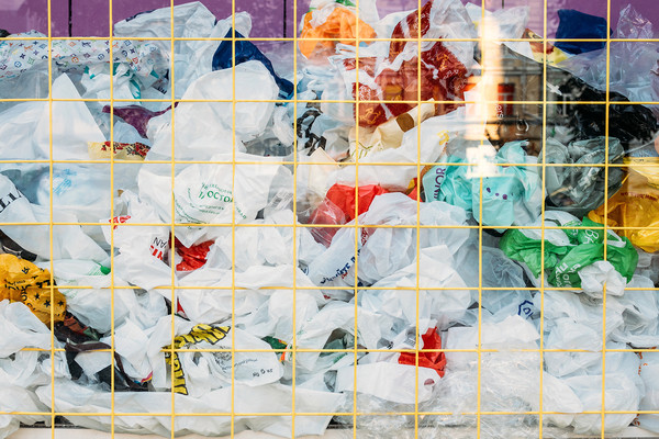 필름, 랩, 뽁뽁이, 세탁소 비닐, 분리배출 표시가 없는 비닐 등도 모두 비닐류로 배출해야 한다.