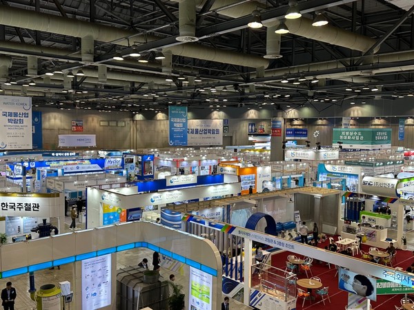 한국상하수도협회가 주최하고 환경부, 행안부 등이 후원하는 ‘2023 국제물산업박람회(WATER KOREA 2023, 이하 워터코리아)가 3월21일에 일산 킨텍스 제2전시장 7, 8A 홀에서 개최됐다. /사진=박준영 기자