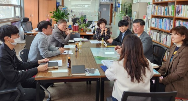 마을지원관이 서둔동에서 컨설팅 /사진제공=수원시