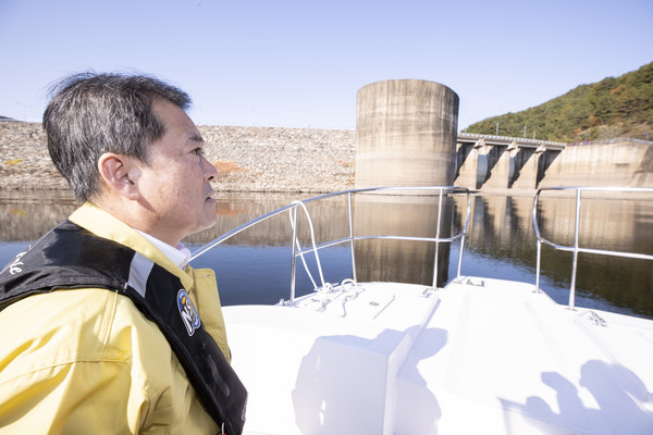 유제철 환경부 차관이 전남 순천시 소재 주암댐을 방문해 댐 저수현황과 용수수급상황 등을 점검했다. /사진제공=환경부