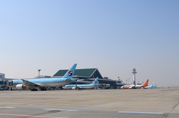 지난해 9월 국제선 환승객 전용으로 인천-김해 직항 노선이 운항을 재개했고, 4월23일부터는 인천-대구 노선이 추가됐다. /사진출처=한국공항공사