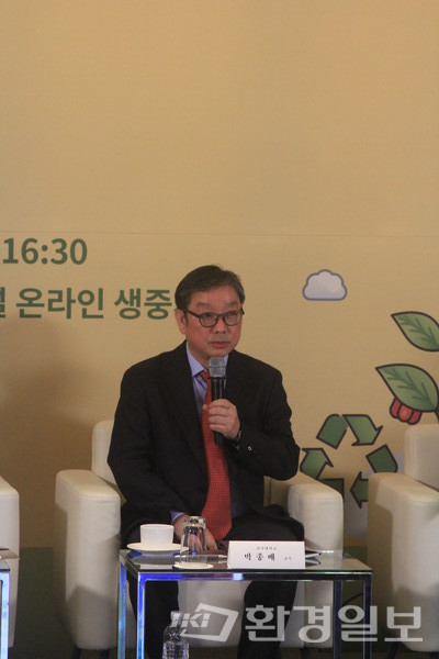 박 교수는 재생에너지 비용 감소와 동시에 국내 기술을 최대한 많이 적용하는 것이 중요하다고 말했다. 또한 전력망이 부족해 생산한 재생에너지의 100%를 전기 수요지로 보낼 수 없어 전력망 보강을 위한 투자가 시급하다고 설명했다. /사진=박준영 기자
