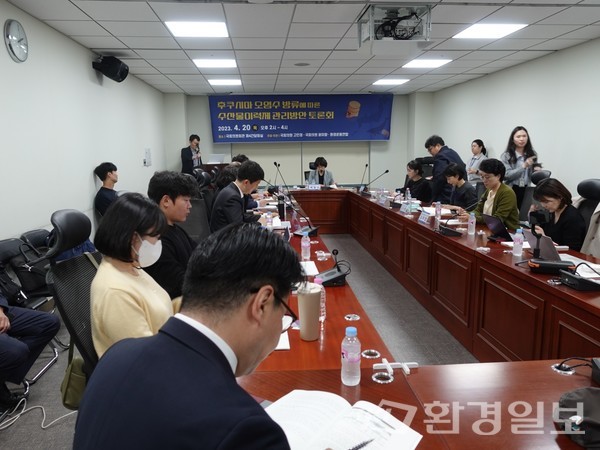 이용기 환경운동연합 생태보전팀 팀장은 ITT 고위험 수입 수산물을 제대로 식별하고, 어획증명서를 위조하거나 허위로 작성하지 못하도록 간편어획증명서 KDE를 대폭 강화가 필요하다고 당부했다. /사진=김인성 기자