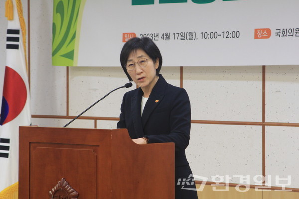 한화진 환경부 장관은 축사를 통해 내년부터 시행 예정인 순환경제 규제샌드박스와 지정 고시를 차질없이 준비하겠다고 밝혔다. /사진=박준영 기자