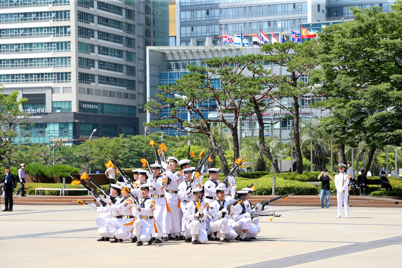 해군 의장대 시범공연 /사진=권영길 기자