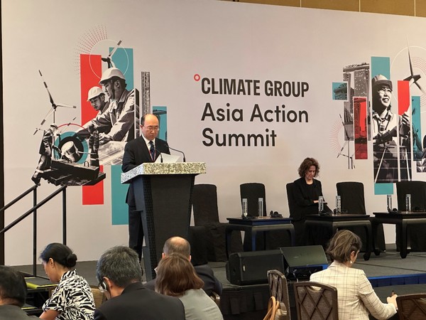 스틸제로 회담에서 기조연설 중인 충남 김기영 부지사 /사진=기후솔루션