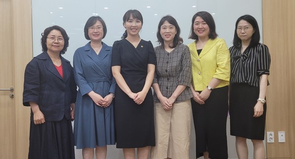 이인애 의원, ‘심리상담 체계 구축’ 회의 참석 /사진제공=경기도의회