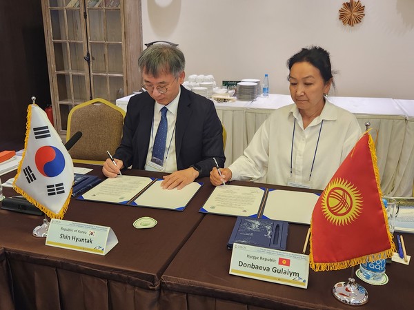 제8회 한-중앙아간 생물다양성 보전 공동연구를 위한 워크숍 /사진=국립수목원