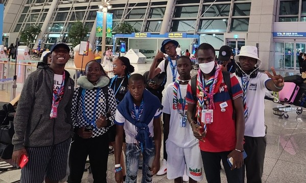 명지대에서 묵었던 감비아, 보츠와나 대원들 14일 새벽 출국 /사진제공=용인시