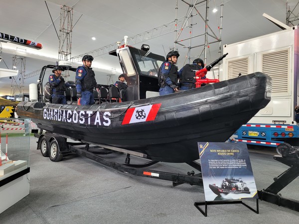 5월18일부터 21일까지 페루 리마에서 열린 ‘2023 SITDEF 방산 전시회’에 출품된 로마스 인더스트리즈 고속단정 /사진제공=로마스 인더스트리즈