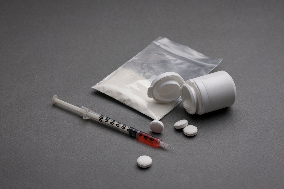 최근 3년여간 매년 8천여 명씩 전체 의사(치과의사 포함)의 11.0%가 의료용 마약류를 셀프처방한 것으로 드러났다. 