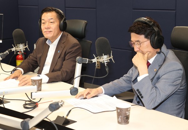 OBS라디오 출연 /사진제공=수원시의회